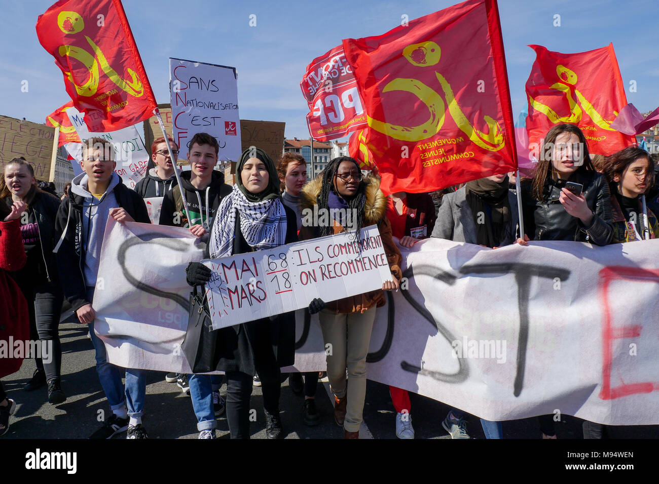 Lyon, France, 22nd March 2018: Called by trade unions and left wing parties, protesters including school and hospital staff, civil servants, rail workers, students and collegians, are seen in Lyon (Central-Eastern France) on March 22, 2018, as they take part in a demonstration held against French government's string of reforms.  In Lyon, the number of the demonstrators was estimated to more or less 10 000 people, according to the Police. Credit: Serge Mouraret/Alamy Live News Stock Photo