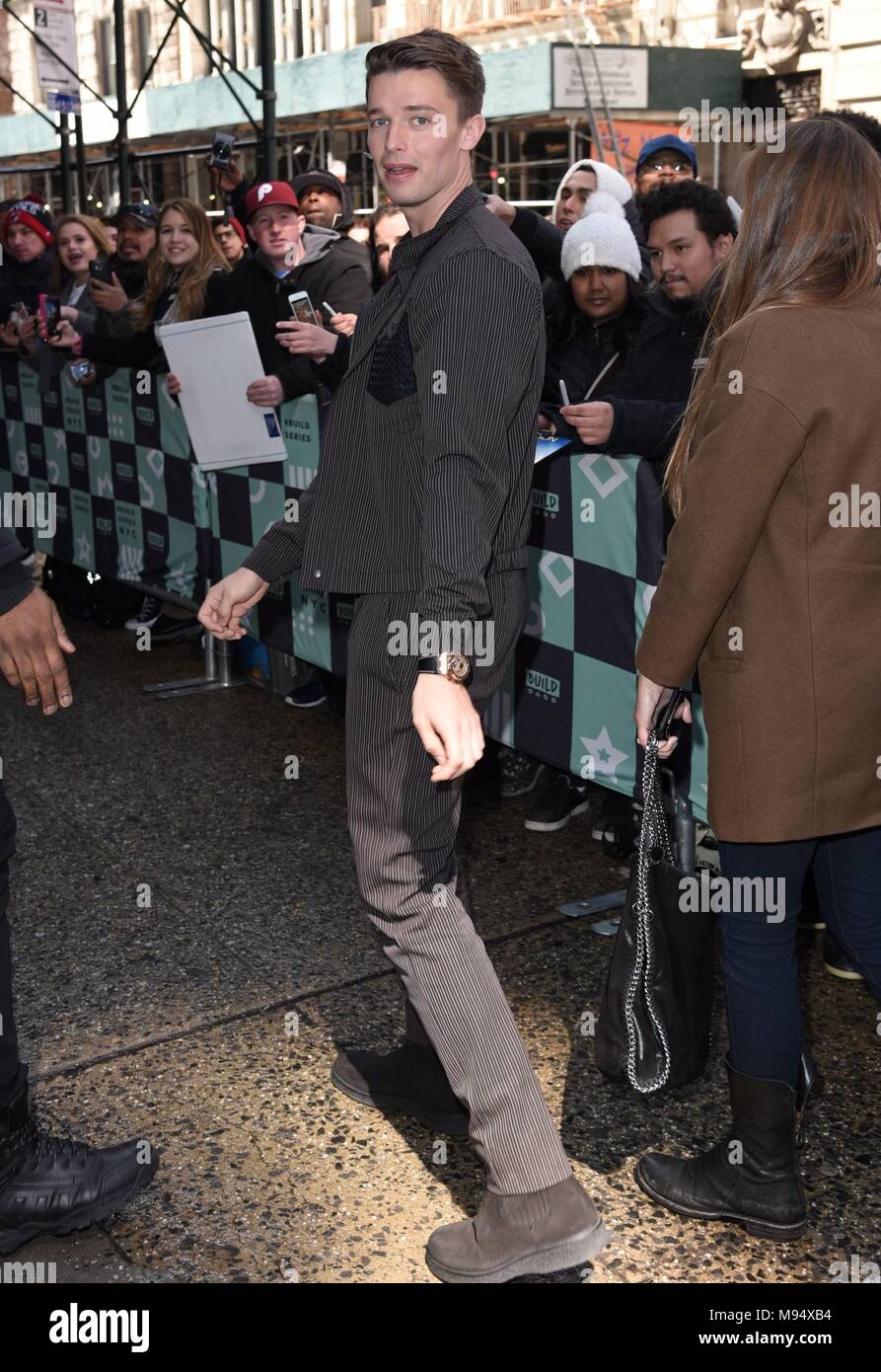 Bella Thorne, seen at BUILD Series to promote MIDNIGHT SUN out and about  for Celebrity Candids - THU, , New York, NY March 22, 2018. Photo By: Derek  Storm/Everett Collection Stock Photo - Alamy