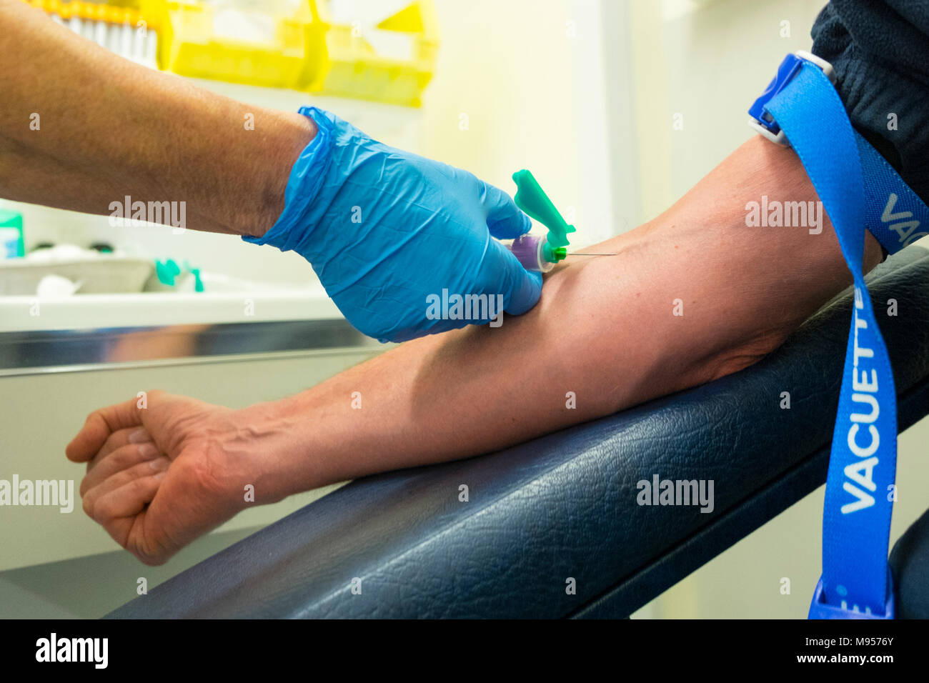 Phlebotomist hires stock photography and images Alamy