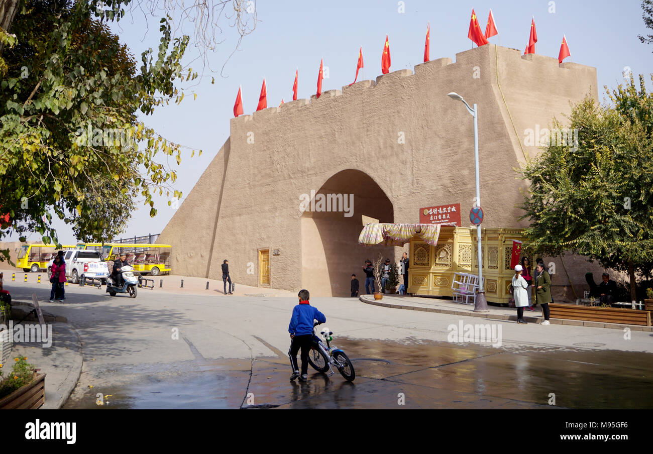 The rebuilt city wall in the old town of Kashgar in Xinjiang, China Stock Photo