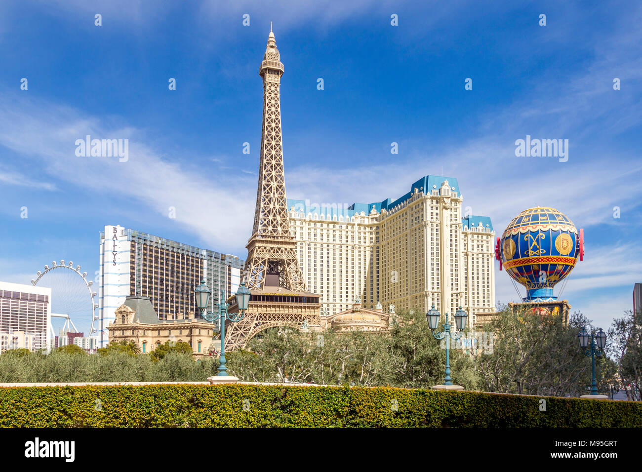 Usa, Nevada, Las Vegas, la tour eiffel vue depuis une suite dans le Paris  Las Vegas Hotel and Casino, Sin City Photo Stock - Alamy