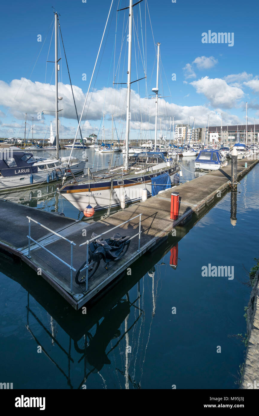 Victoria docks caernarfon hires stock photography and images Alamy