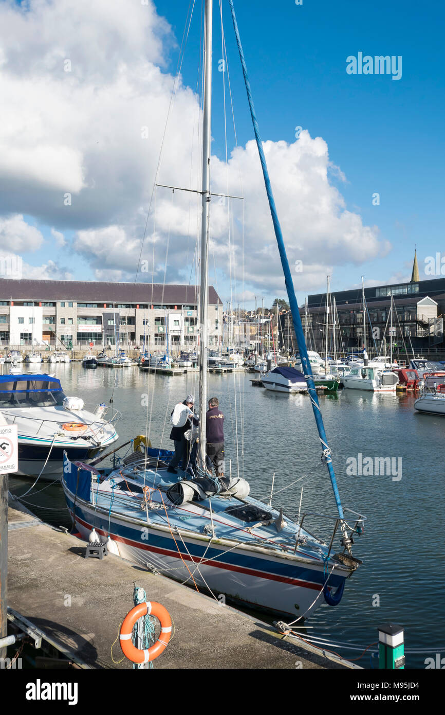 Caernarfon docks hires stock photography and images Alamy
