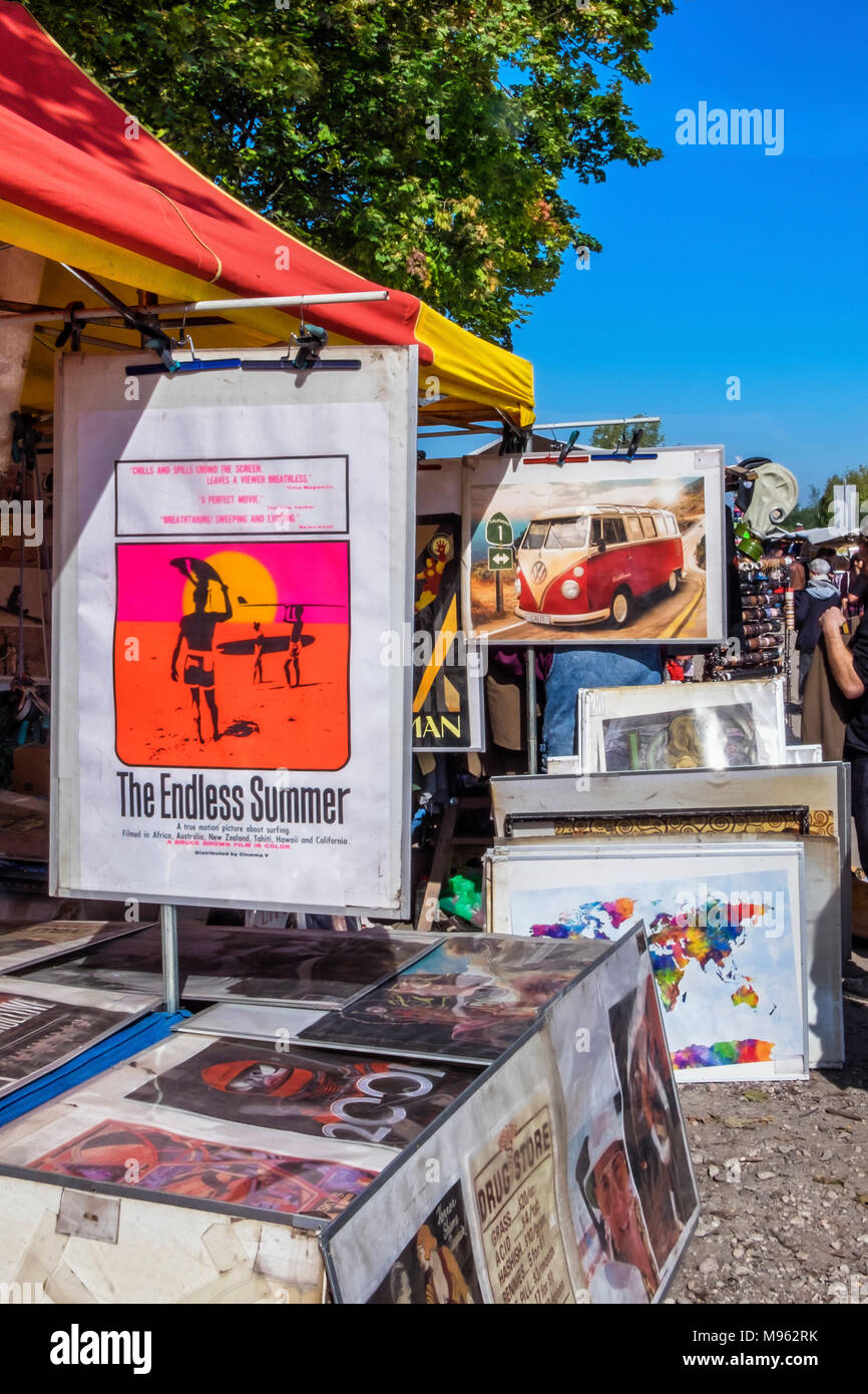 Berlin, Prenzlauer Berg, Mauer Park Sunday flea-market stall selling old movie posters Stock Photo