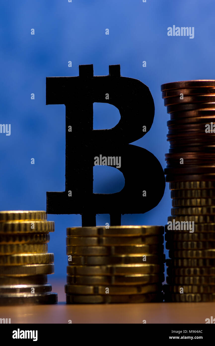 Euro tower hi-res stock photography and images - Page 28 - Alamy