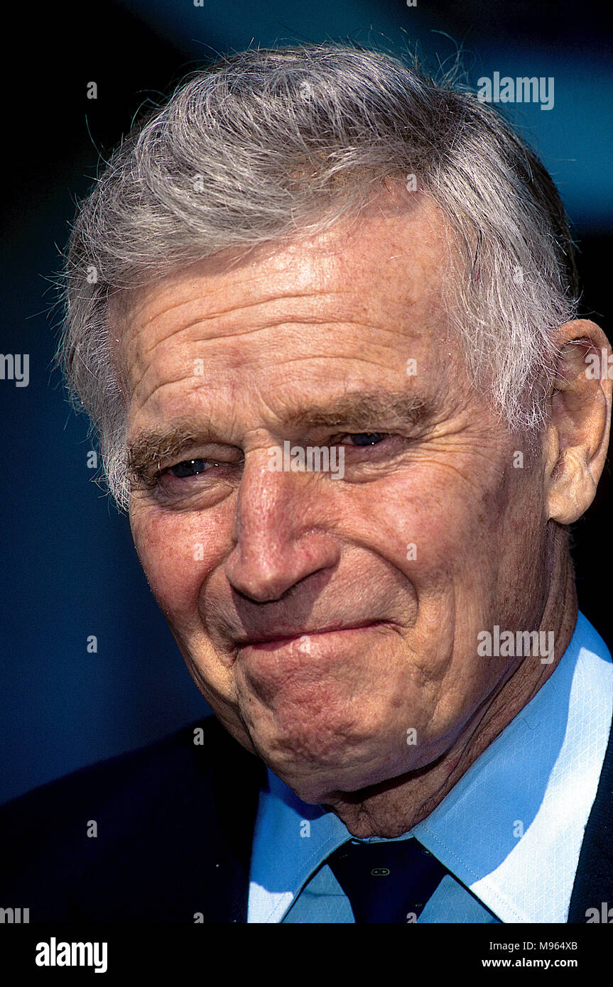 Washington dc usa may 18 1997 charlton heston talks with reporters