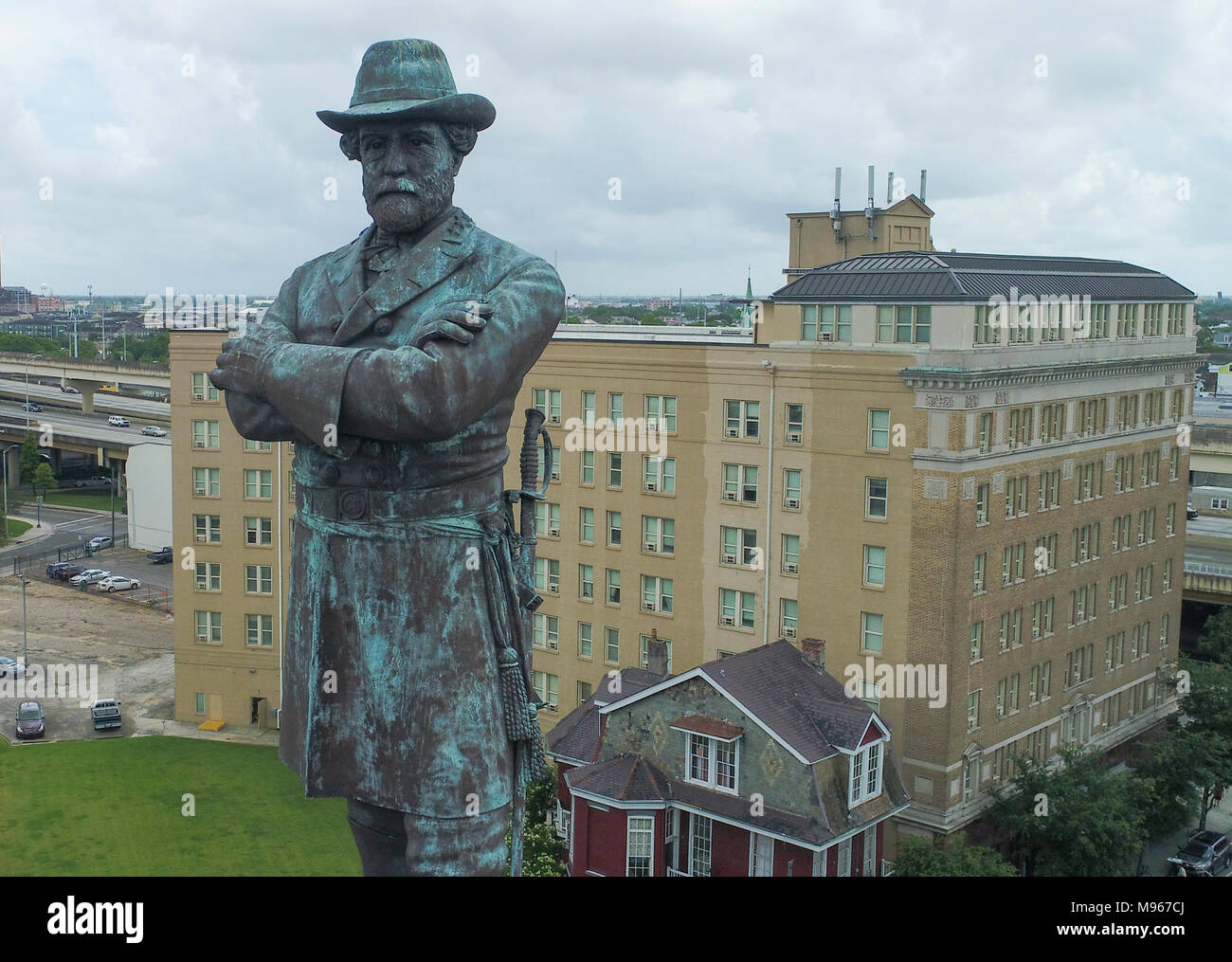 A statue of Civil War General Robert E. Lee overlooks the City of New