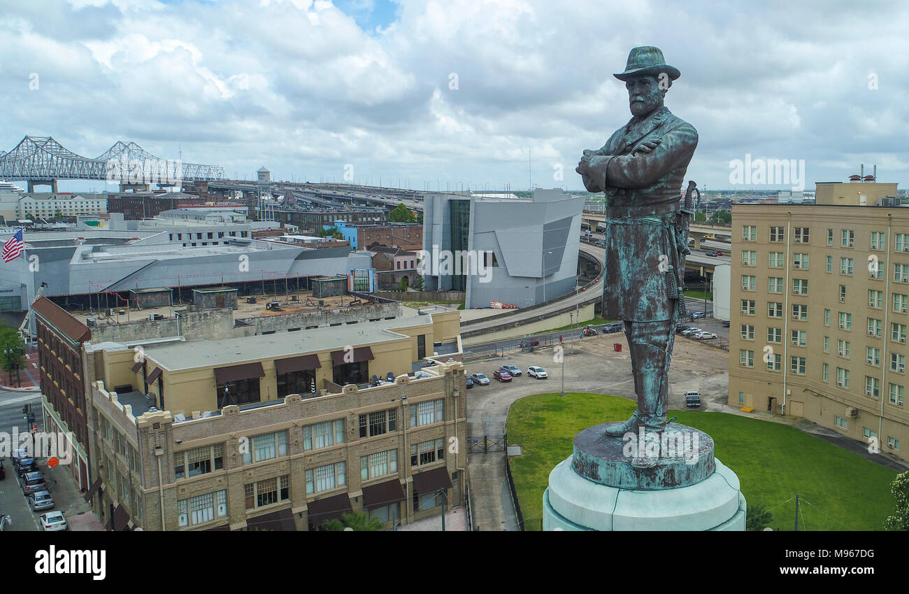 A statue of Civil War General Robert E. Lee overlooks the City of New