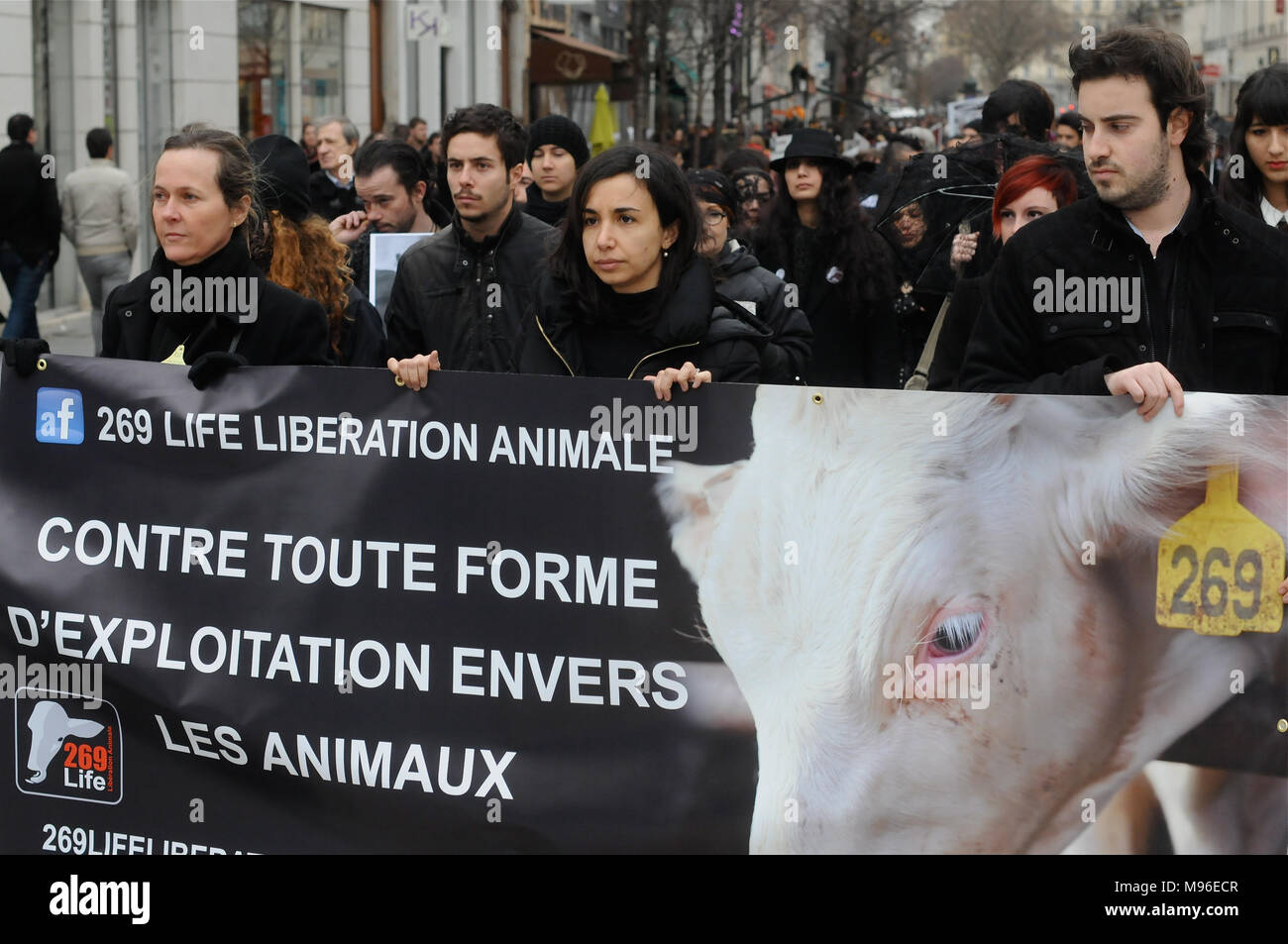L269 Animals rights defense activists attend Funeral march to pay ...