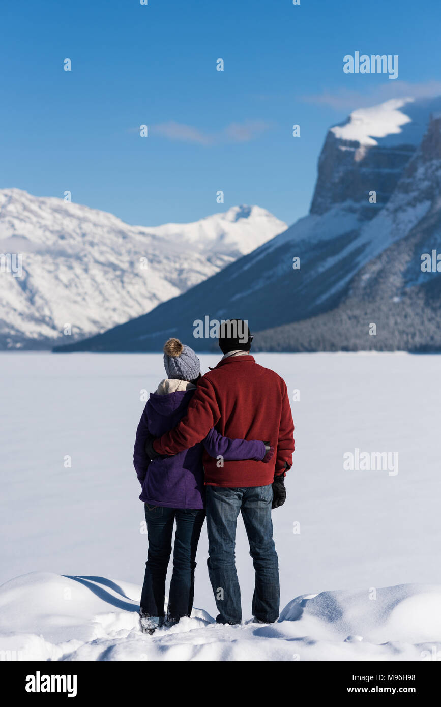Man arm around woman hi-res stock photography and images - Alamy