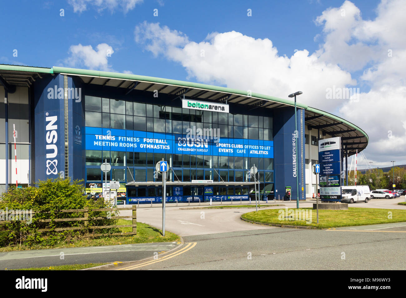 Bolton Arena indoor sports arena at Middlebrook Retail and Leisure Park, Horwich. The facility includes fitness gyms, tennis and football facilities.  Stock Photo