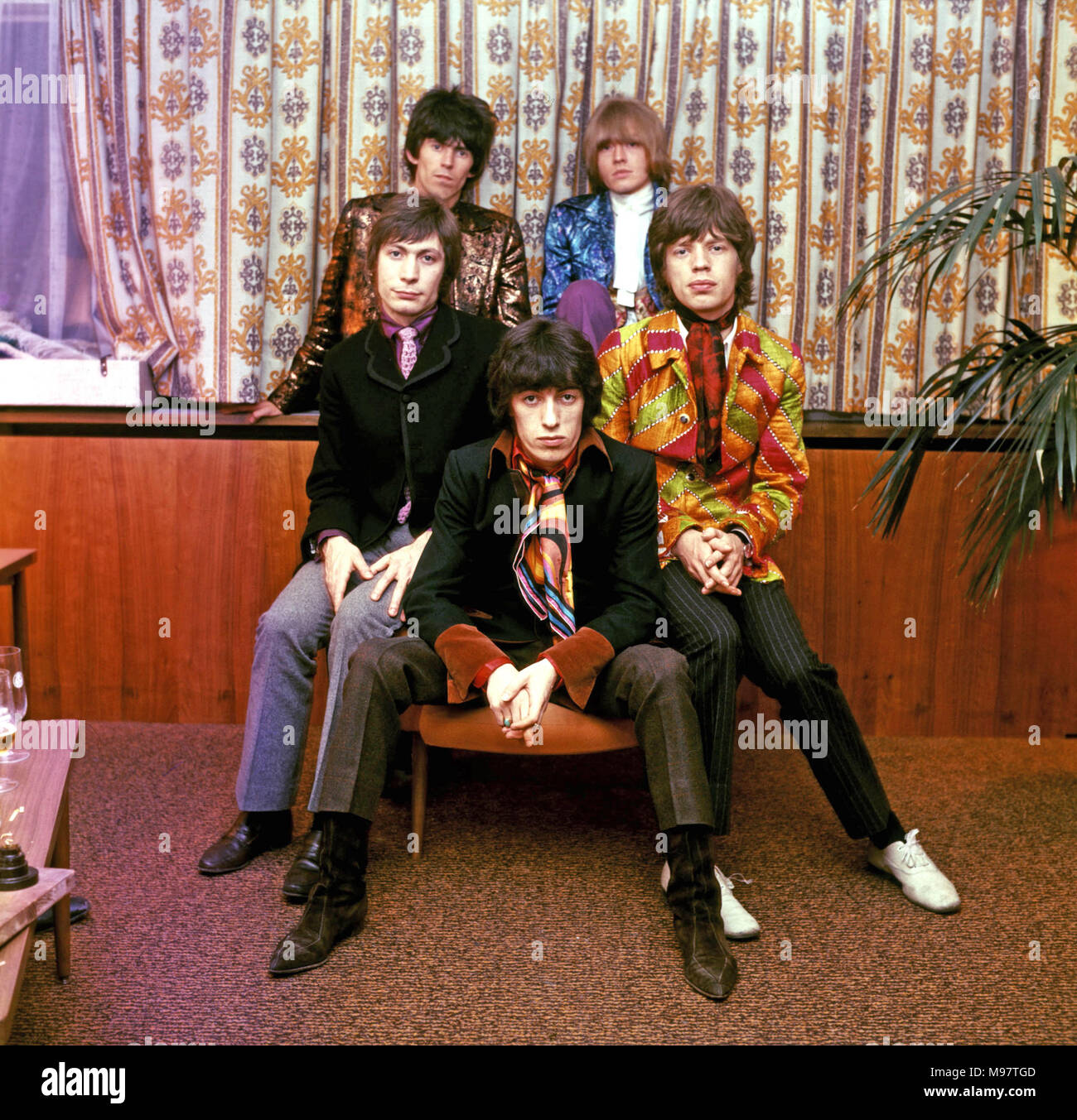 ROLLING STONES English rock group in 1967.From left: Charlie Watts, Keith  Richard, Bill Wyman,Broian Jones,Mick Jagger. Photo: Tony Gale Stock Photo  - Alamy