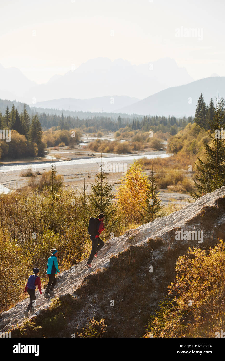Hiking group mountains hi-res stock photography and images - Alamy
