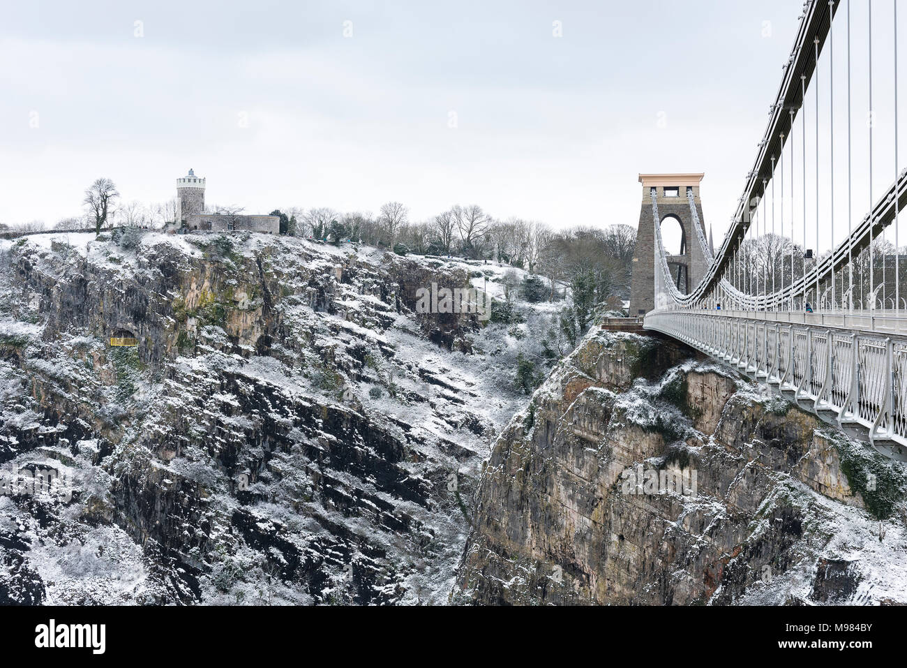 Clifton suspension bridge winter hi-res stock photography and images ...