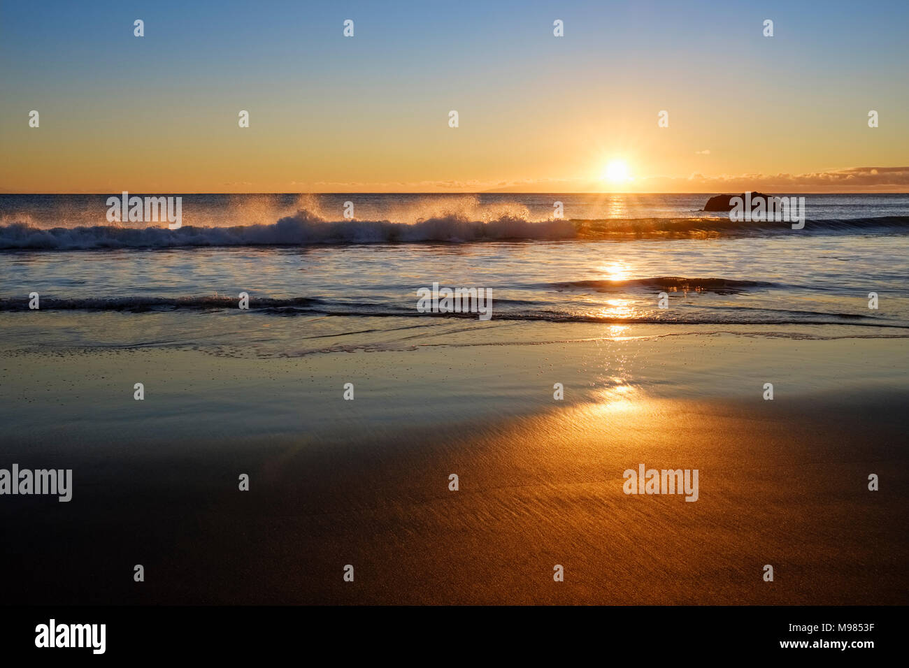 Sonnenuntergang am Strand, La Playa, Valle Gran Rey, La Gomera, Kanarische Inseln, Spanien Stock Photo