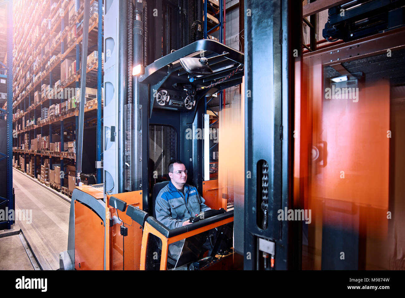 One storehouse hi-res stock photography and images - Alamy