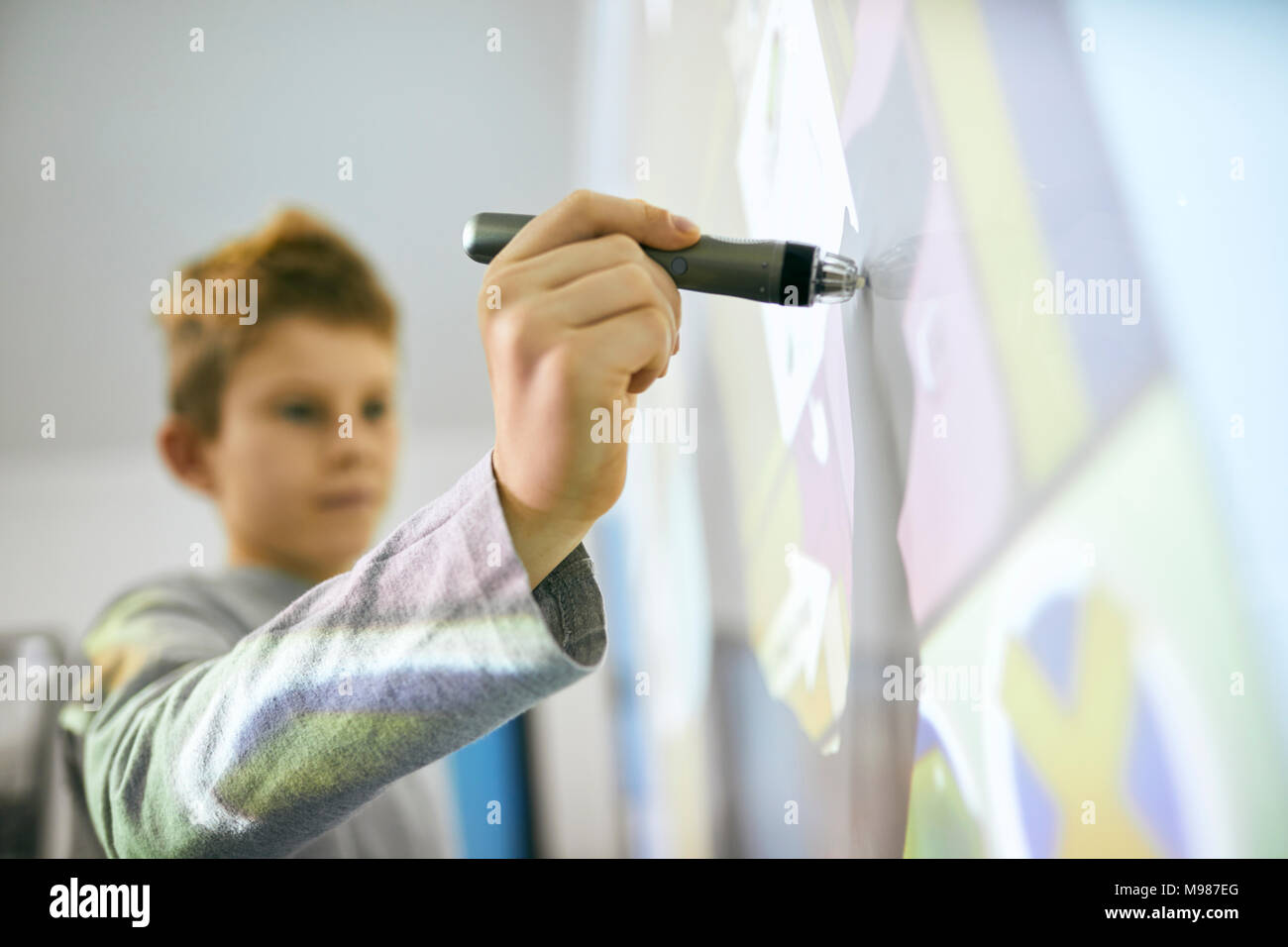 Interactive whiteboard school hi-res stock photography and images - Alamy
