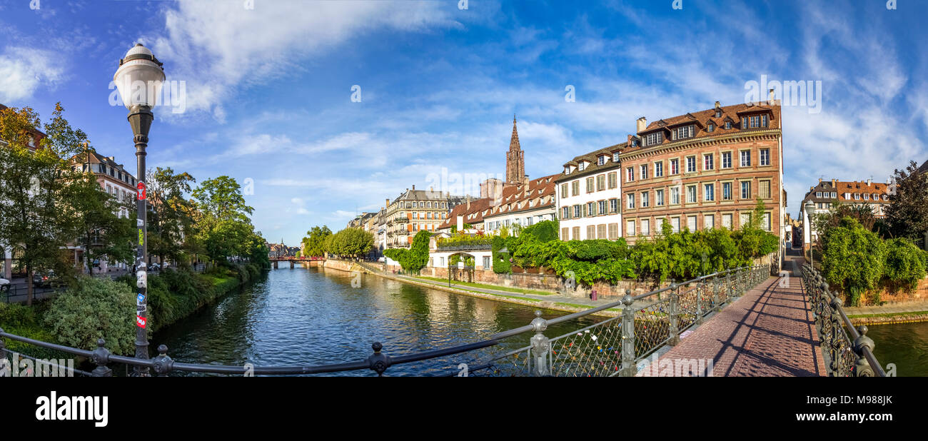 France, Alsace, Strasbourg, Old town, Strasbourg Cathedral Stock Photo