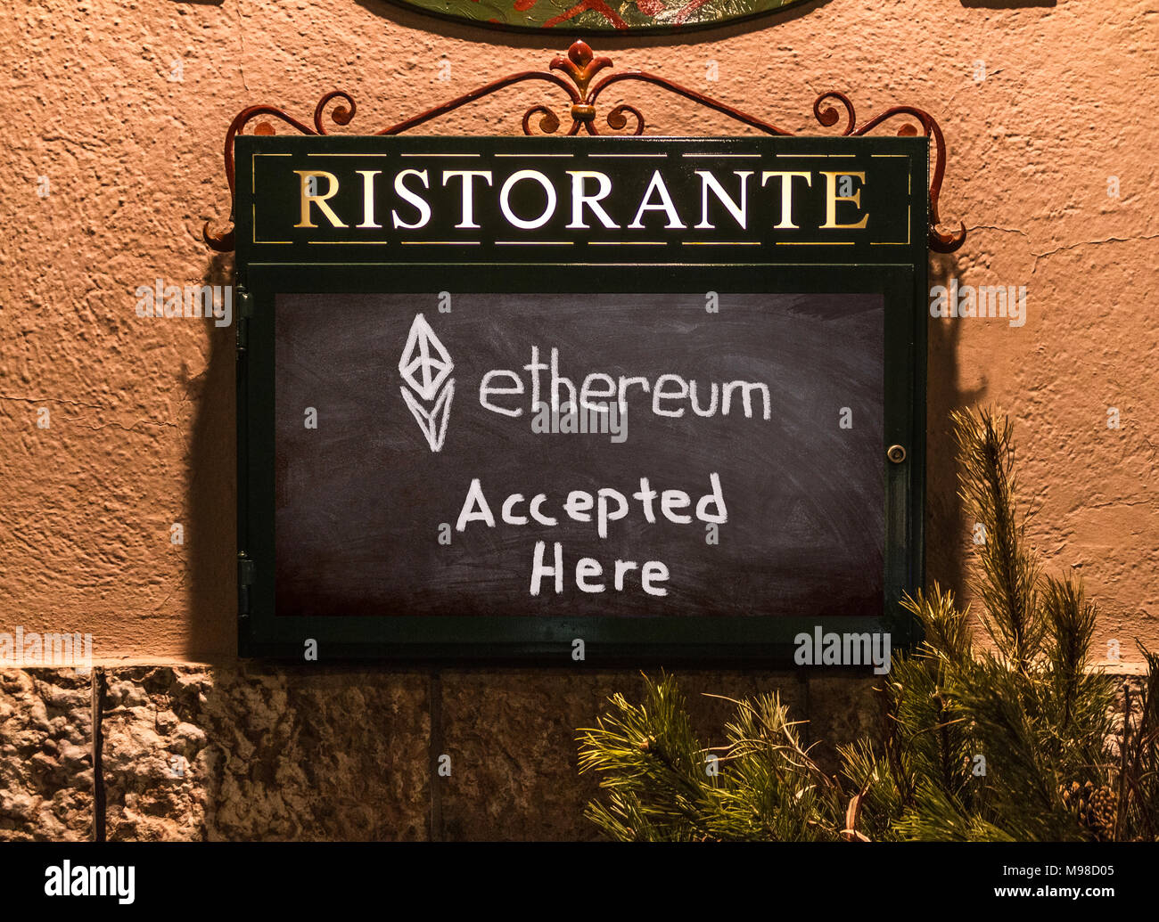 Bitcoin accepted here hi-res stock photography and images - Alamy