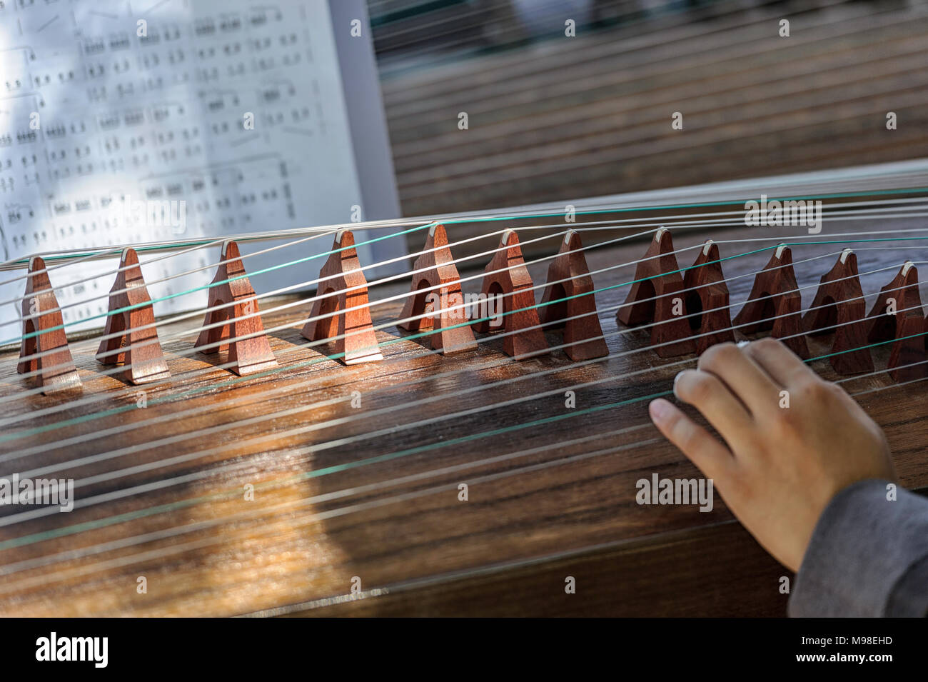 Guzheng hires stock photography and images Alamy