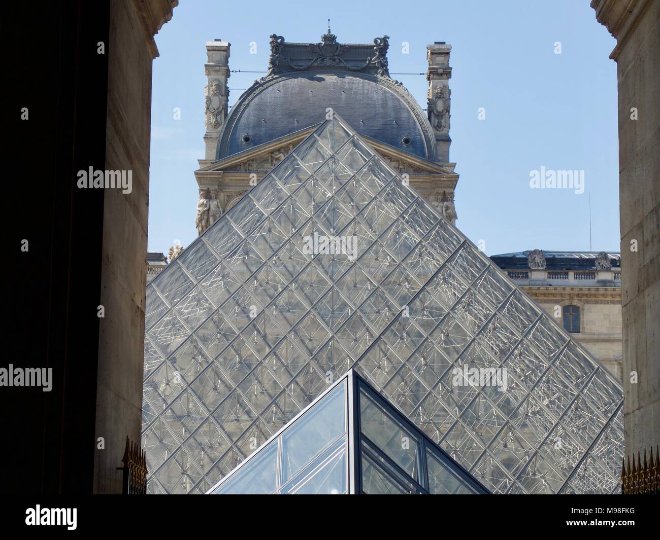 Pyramid in front of the louvre in Paris Stock Photo - Alamy