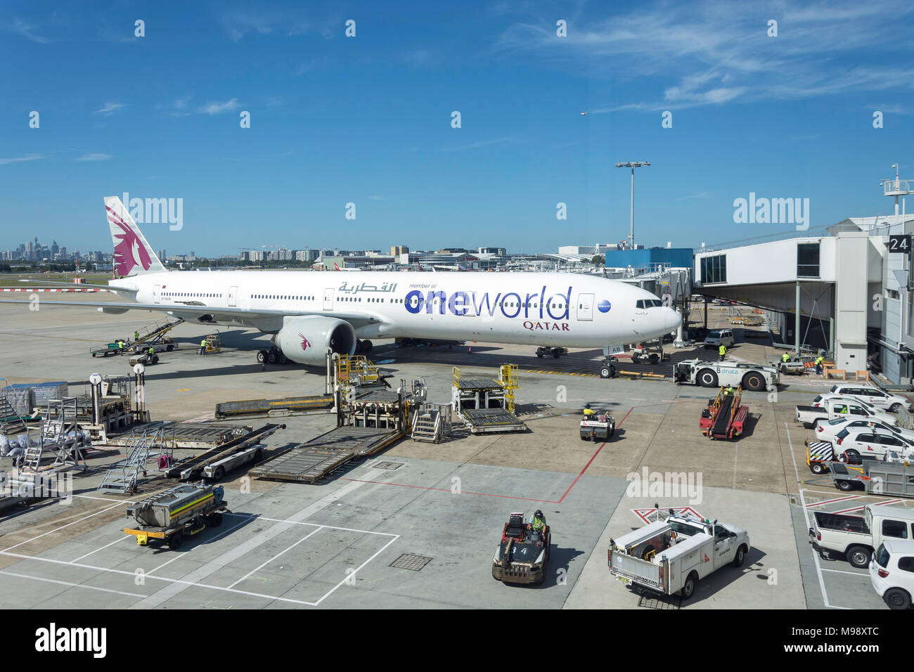 Qatar Airways Boeing 777 aircraft at Sydney Kingsford Smith Airport, Mascot, Sydney, New South Wales, Australia Stock Photo