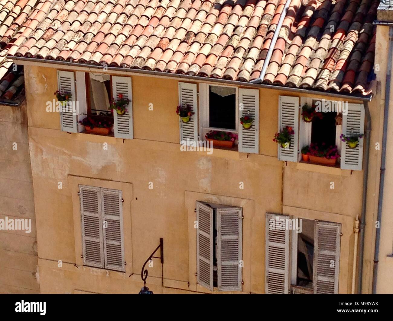 Aix en provence france house hi-res stock photography and images - Alamy