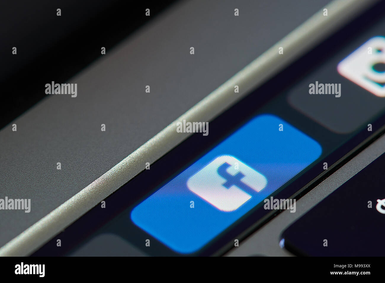 Facebook keyboard hi-res stock photography and images - Alamy