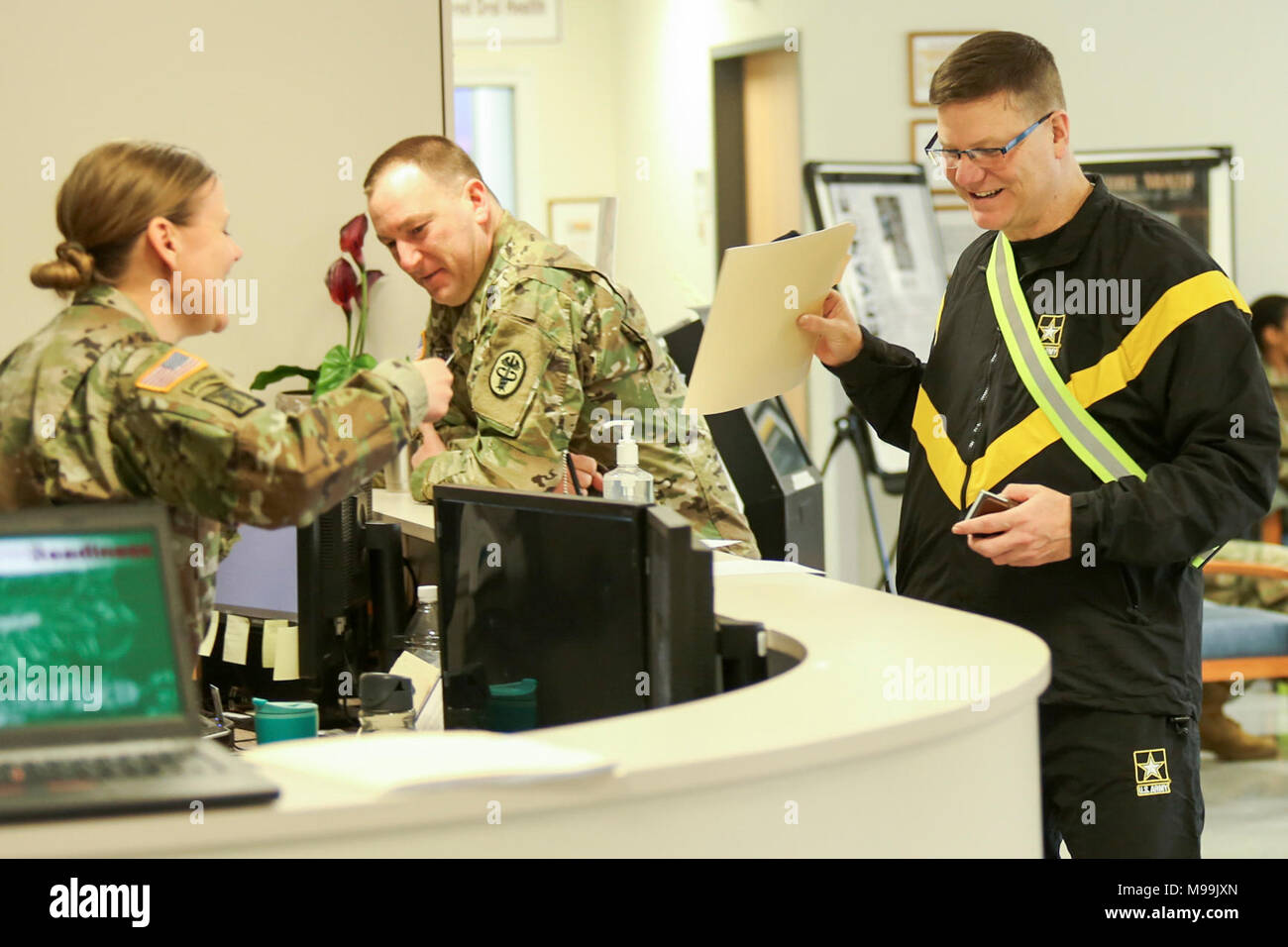 Army Reserve Soldiers Of The 7th Mission Support Command Check In