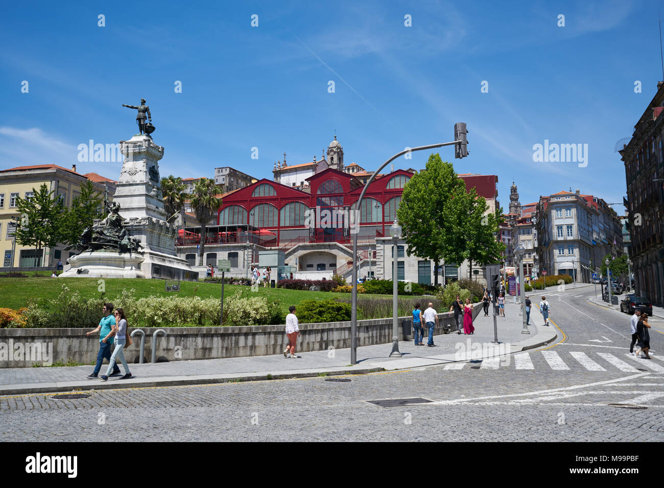 Ferreira borges market porto hi-res stock photography and images - Alamy