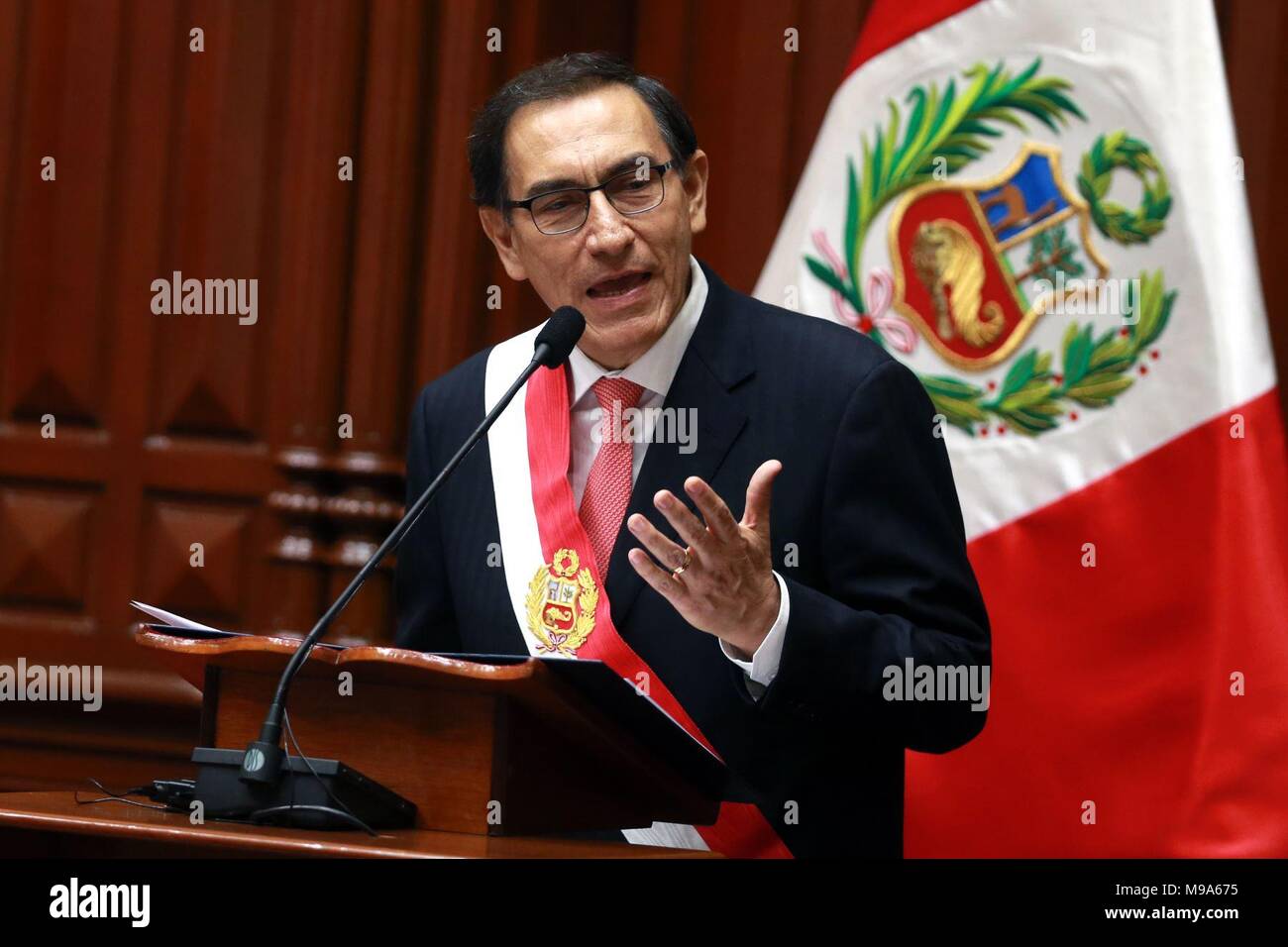 Lima, Peru. 23rd Mar, 2018. Peru's new President Martin Vizcarra delivers a speech after taking the oath of office in Lima, Peru, on March 23, 2018. Peru's new President Martin Vizcarra took the oath of office on Friday, pledging to take a strong stance against corruption in government. Credit: ANDINA/Andres Valle/Xinhua/Alamy Live News Stock Photo