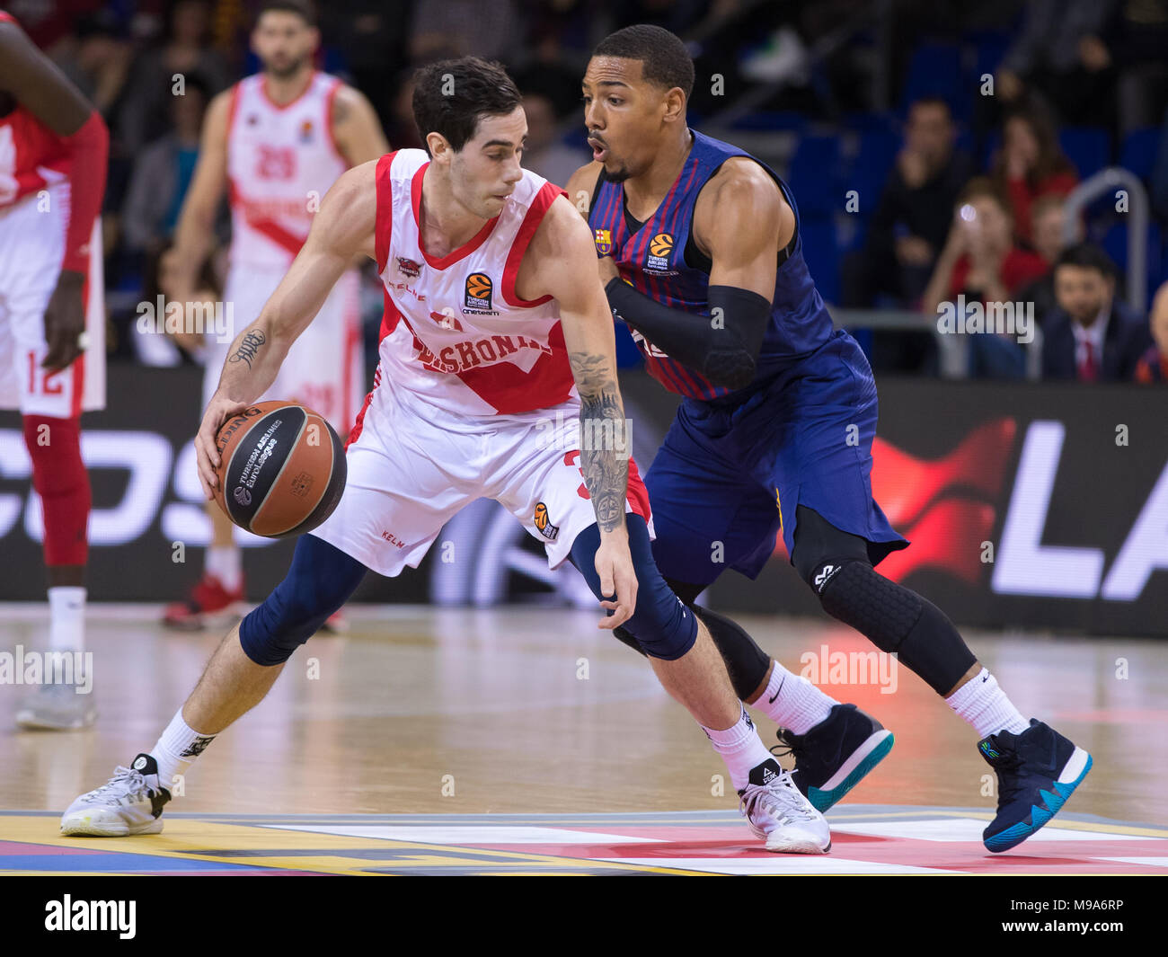 Baskonia basketball hi-res stock photography and images - Page 7 - Alamy