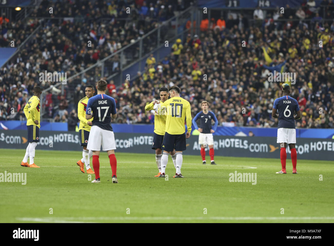 Paris, France. 23rd Mar, 2018. Radamel Falcao and James Rodriguez and other members of the team seen during the friendly football match between France and Colombia at the Stade de France, in Saint-Denis, on the outskirts of Paris.final score Credit: Elyxandro Cegarra/SOPA Images/ZUMA Wire/Alamy Live News Stock Photo