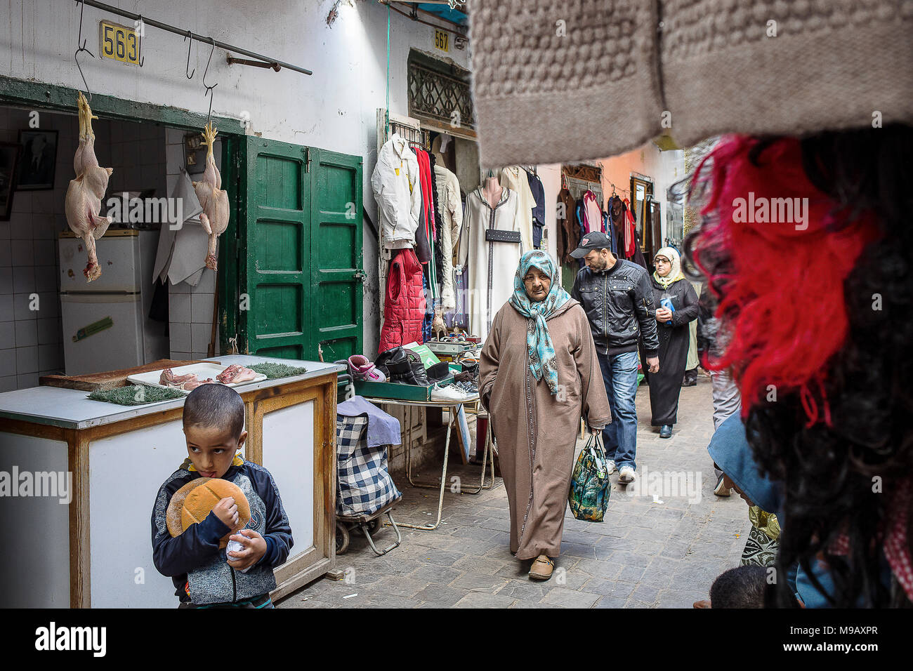 Street market, Ayuon street, medina, Tetouan, UNESCO World Heritage Site, Morocco Stock Photo