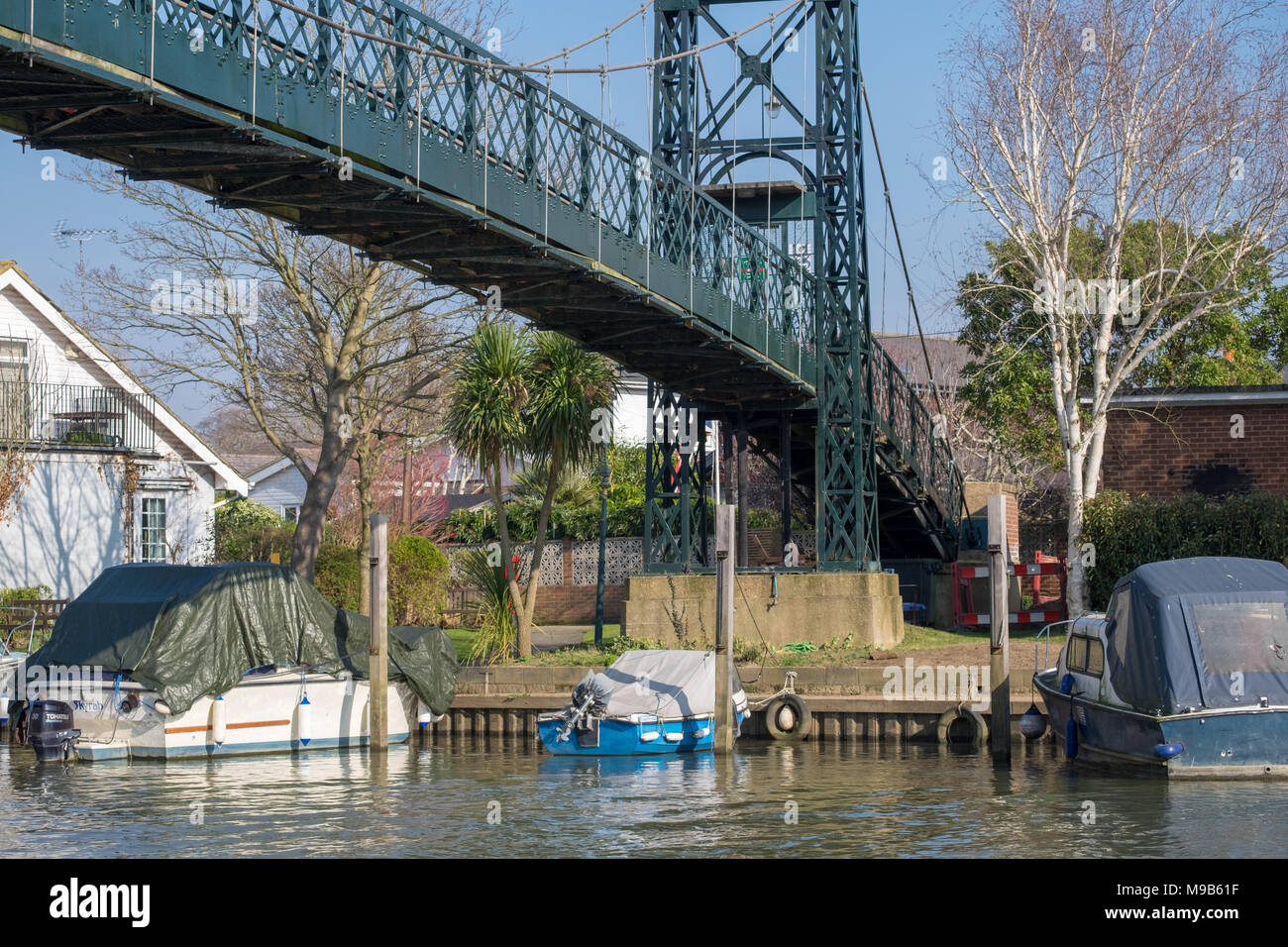 river thames at thames ditton island Stock Photo Alamy
