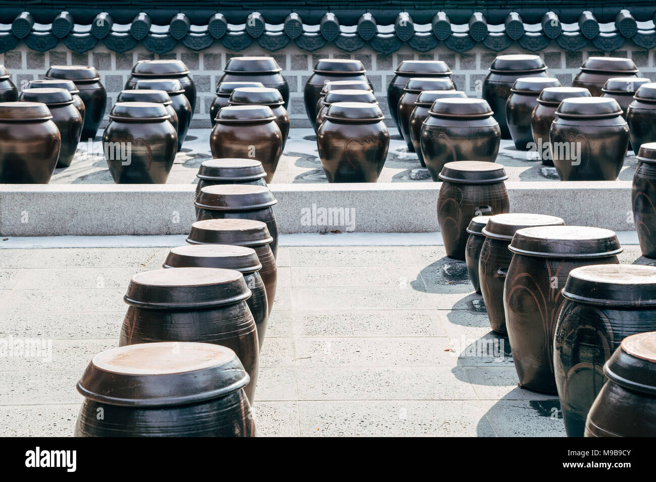 Jangdokdae, Korean traditional Jars Stock Photo Alamy