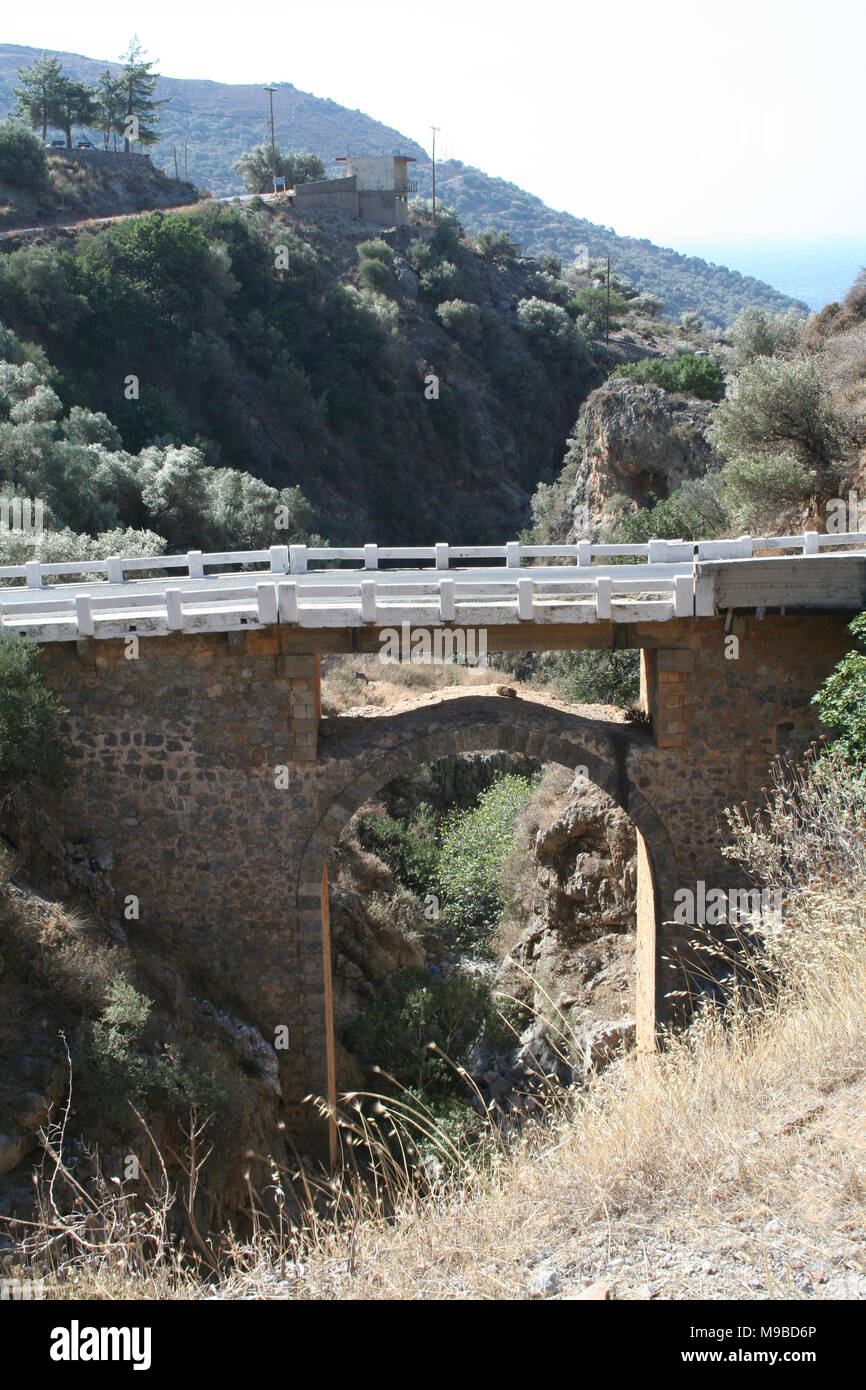 Old arch bridge over mountain hi-res stock photography and images - Alamy