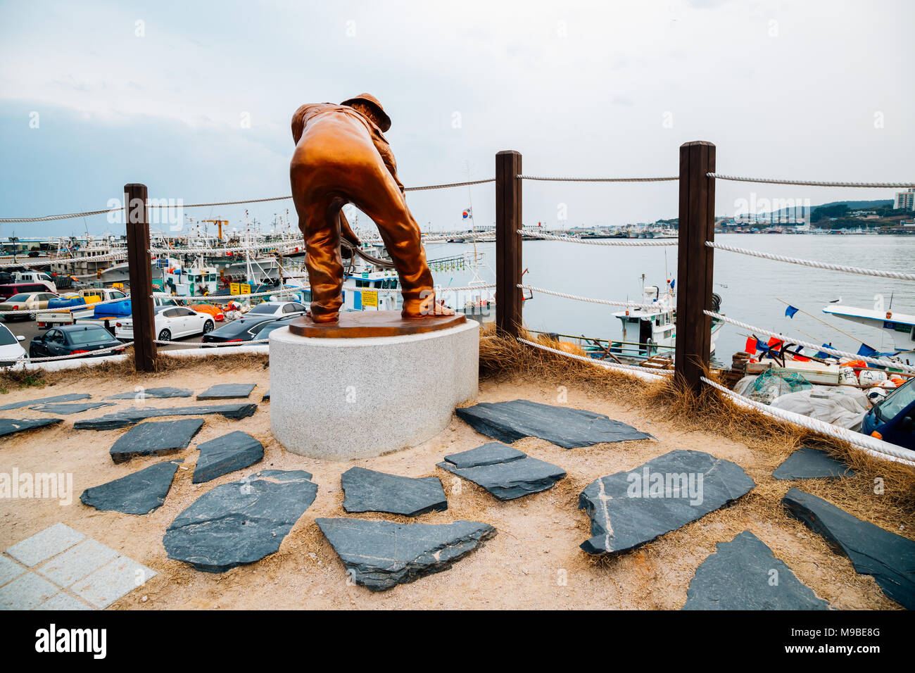 Pohang, Korea - February 8, 2017 : Fisherman statue in Guryongpo port Stock Photo