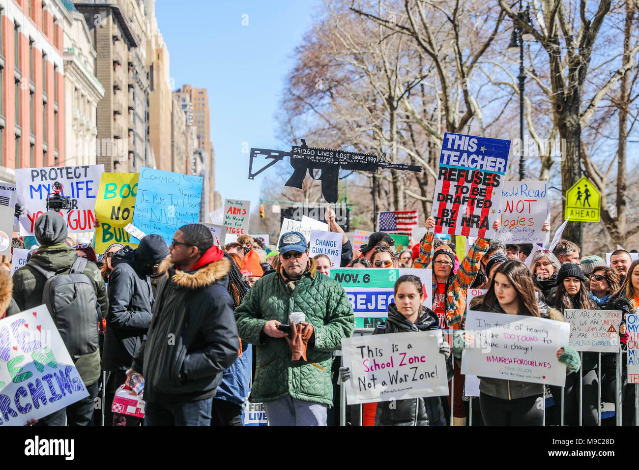 New York City, USA. Families and students during 'March for Life' act in support of gun control, on Manhattan Island in New York City this Saturday, 24. (PHOTO: WILLIAM VOLCOV/BRAZIL PHOTO PRESS) Credit: Brazil Photo Press/Alamy Live News Stock Photo