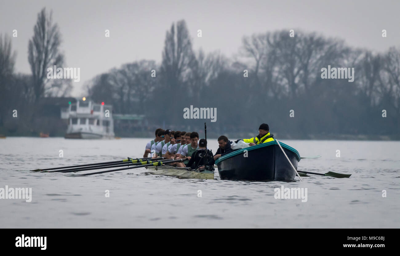 Putney, UK, 24 March 2018. Boat Race Practice Outing. Oxford University