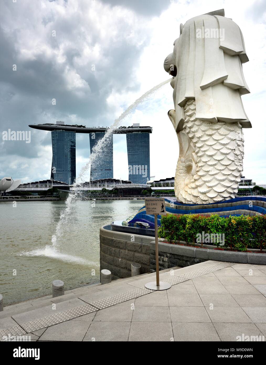 The Merlion and Marina Bay Sands Hotel of Singapore Stock Photo - Alamy
