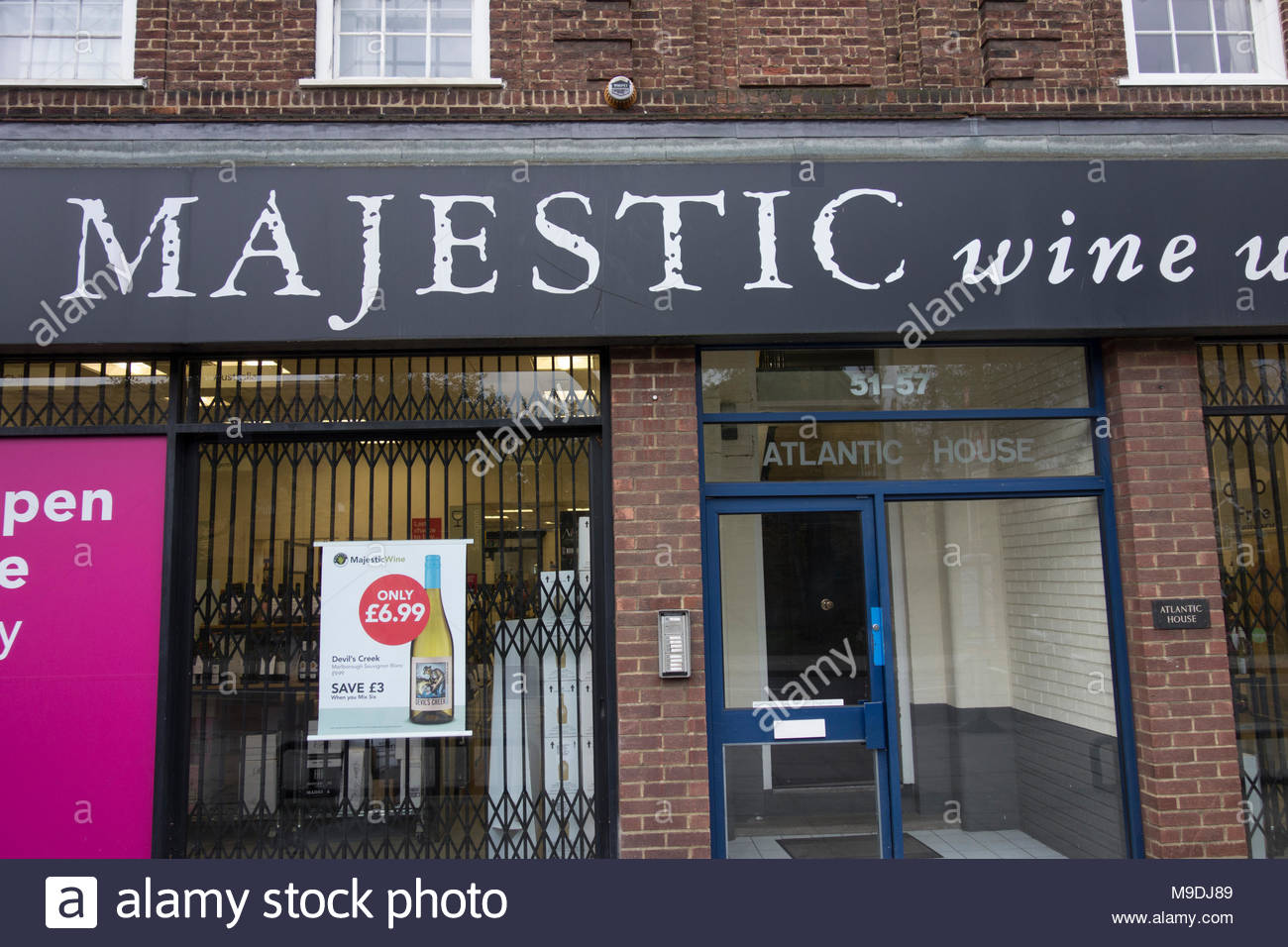 Majestic Wine Uk Stock Photos & Majestic Wine Uk Stock Images Alamy