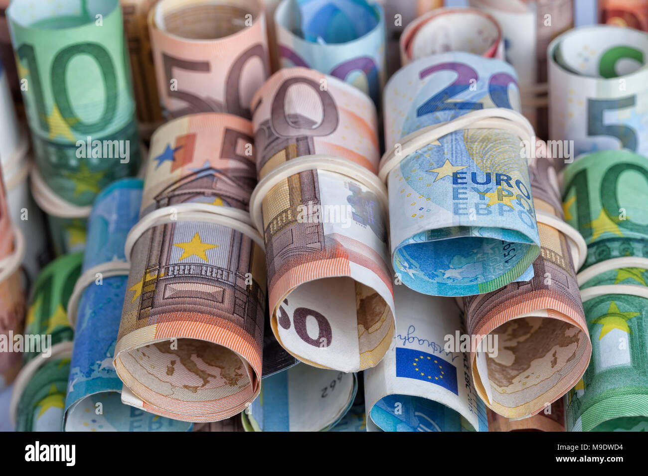 The euro bills most used by Europeans are those of 5 10 20 50 and 100 ...