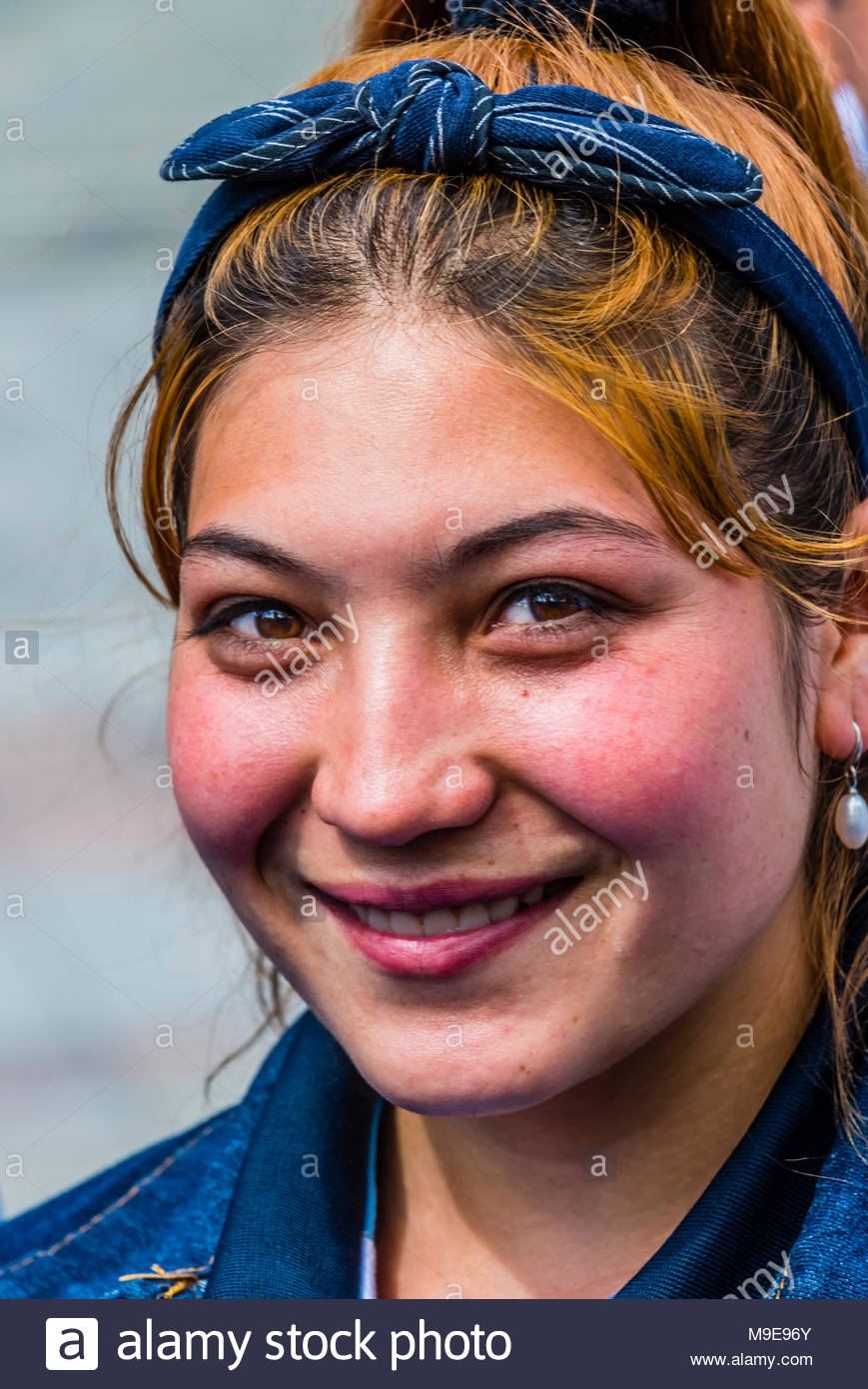 Uyghur Girl Xinjiang China Stock Photos Uyghur Girl Xinjiang