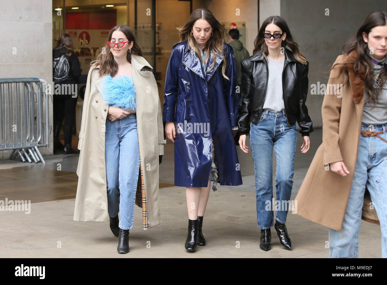 Paparazzi Danielle Haim naked (67 photo), Fappening Paparazzi Danielle Haim naked (92 images), Is a cute