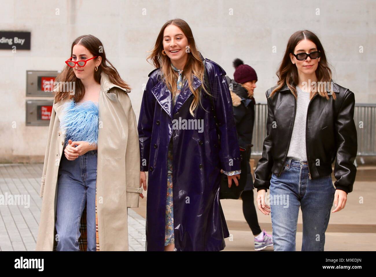 Paparazzi Danielle Haim nudes (92 photos), Sexy, Cleavage, Instagram, cleavage 2015 Paparazzi Danielle Haim naked (72 photos), Topless, Sideboobs, Selfie, butt 2019