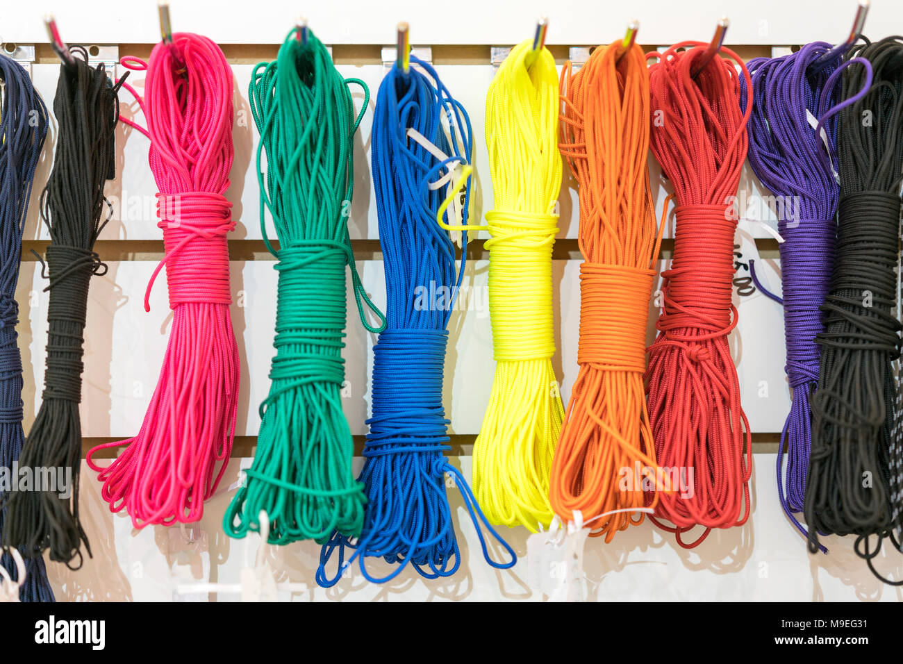 Paracords hi-res stock photography and images - Alamy