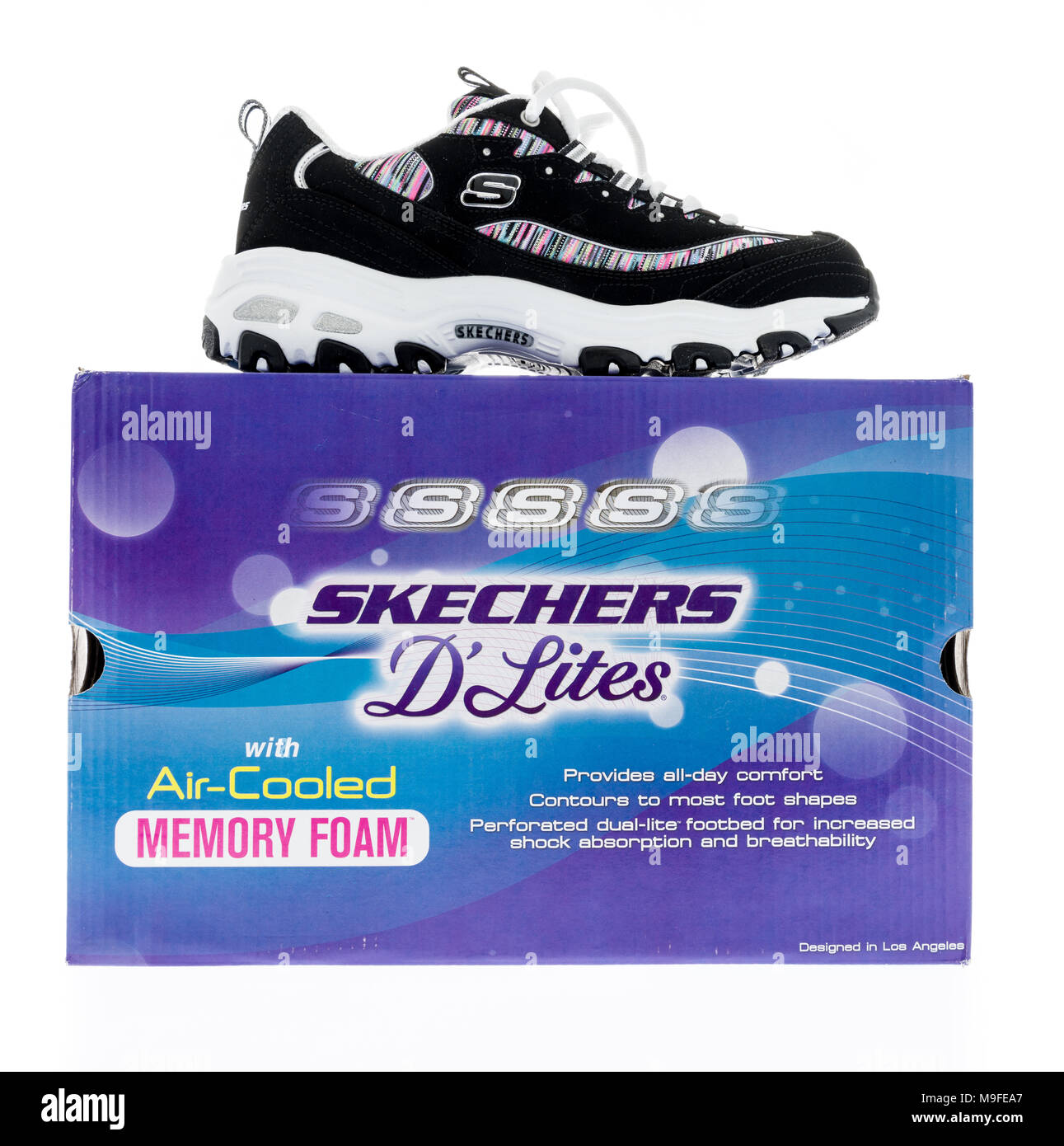 Winneconne, WI - 13 February 2018: A box of Skechers shoes on an isolated  background Stock Photo - Alamy