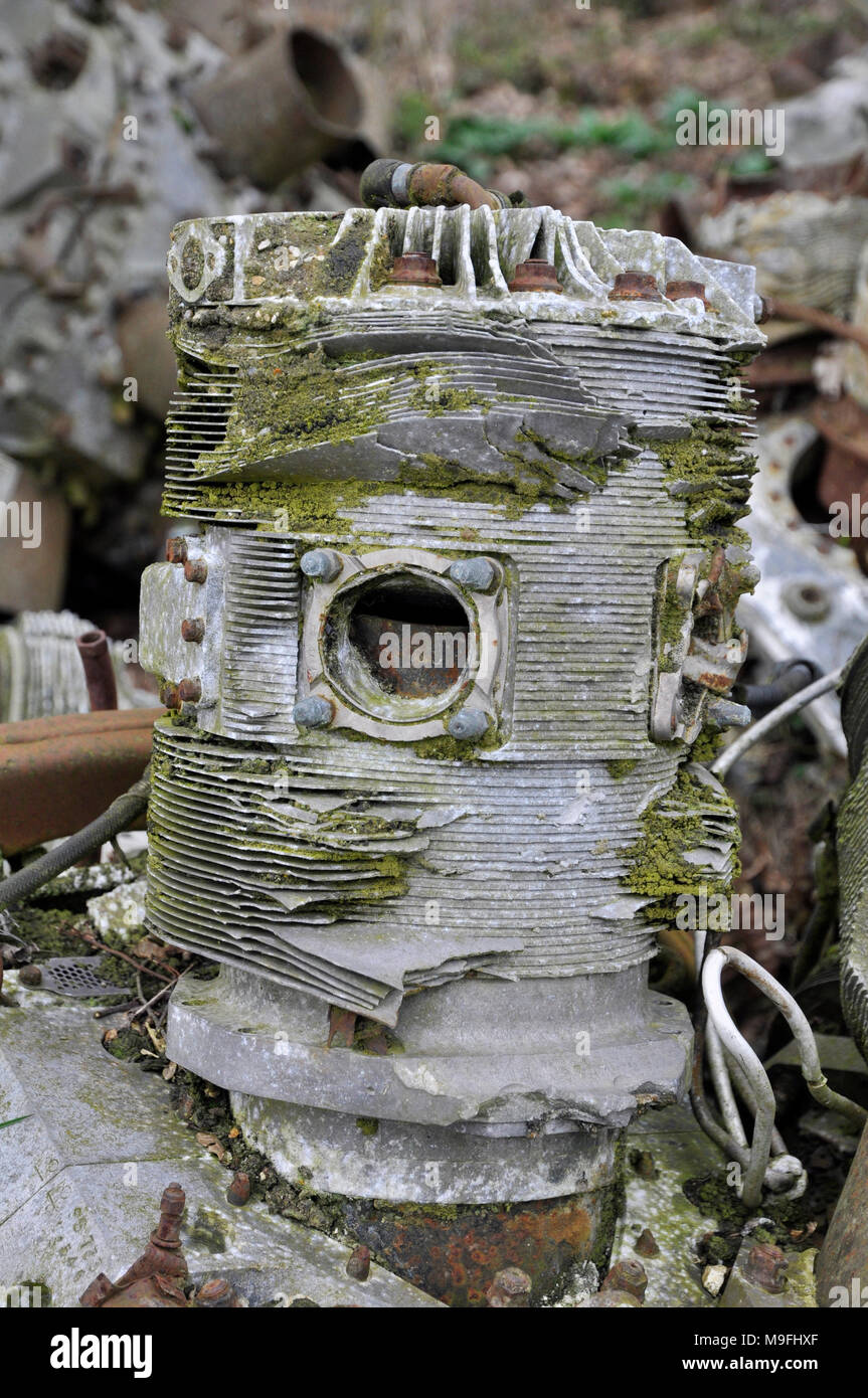 Parts engine world war hi-res stock photography and images - Alamy