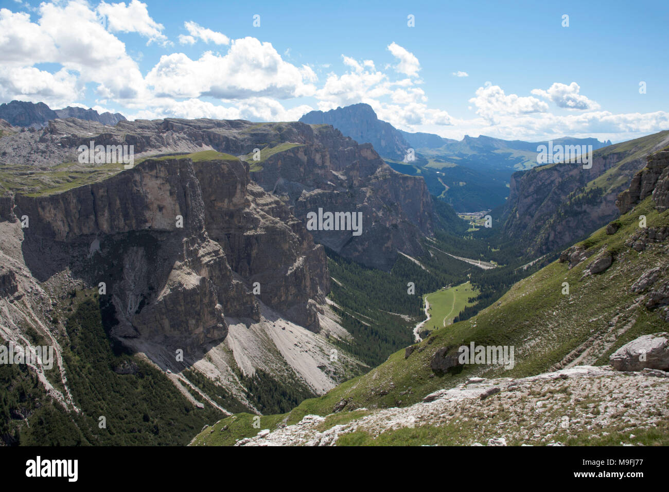 A view looking along the Langental or Vallunga Valley in the  Naturpark Puez-Geisler or Parco Naturale Puez-Odle Selva Val Gardena Dolomites Italy Stock Photo